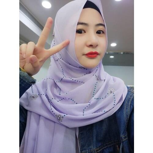 12 pieces/lot) 2017 new design pearls rhinestones muslim scarf hijab long scarf islamic long beading shawls ML0147