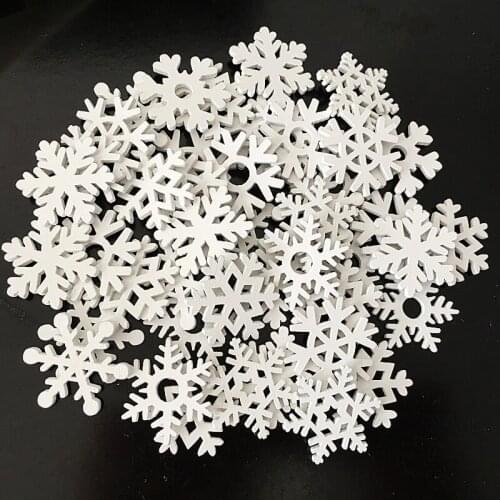 50Pcs/Lot 35mm Mix Shape Wooden White Snowflakes Christmas Ornaments Xmas Pendants 2022 New Year Christmas Decorations for Home