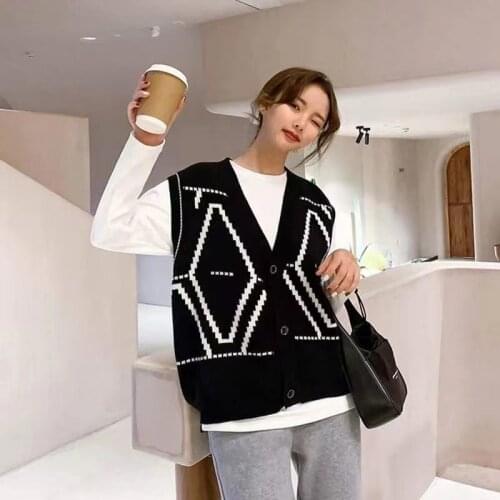 Fashion Female Vests Women Knitted Cardigan Sweater V-neck Single-breasted Short Cardigan Vest Casual Ladies Outwear Y384