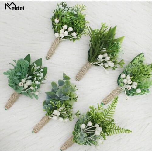 Meldel Wrist Corsage Christmas Berries Wedding Boutonniere Forest Style Girl Bracelet Eucalyptus Leaves Men Wedding Boutonnieres