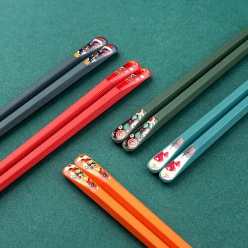 Japanese Style Chopsticks Sushi Sticks Food Catering Utensils Practical Tableware Household Chopsticks Dinnerware Kitchen Gadget