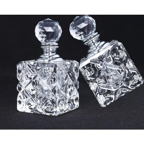 H&D 2pcs 3ml Vintage Mini Refillable Crystal Empty Perfume Bottle Portable Container Ornament Home Wedding Decor Ladys Gift
