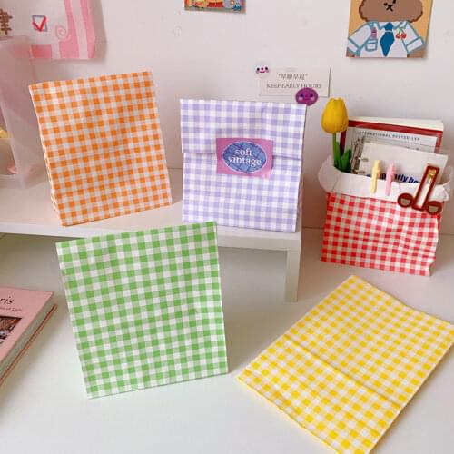 100pcs Lovely Plaid Paper Bag Stand up Colorful Bags Cookie Candy Gift Packing Bag Birthday Party Favor Bags