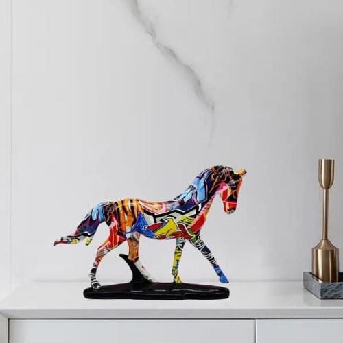 Resin Horse Statue Home Decor Modern Office Desktop Art Sculpture Decoration Handicrafts Livingroom TV Table Shelf Figurine