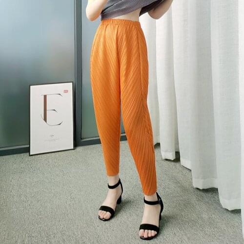 Women Carrot Pants Miyak Pleated Plus Size Solid Color Elastic High Waist Bloomers Female Casual Harem Pants Loose Trousers