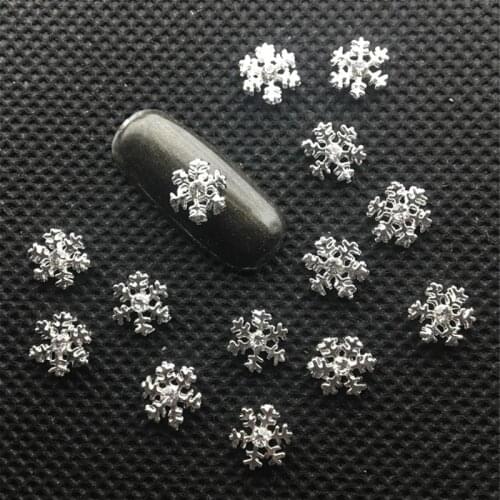 10Pcs Snowflake Metal Nail Art Decoration Charms 3D Crystal Jewelry Decos Noel White Diamond Winter Style Christmas Manicure Diy