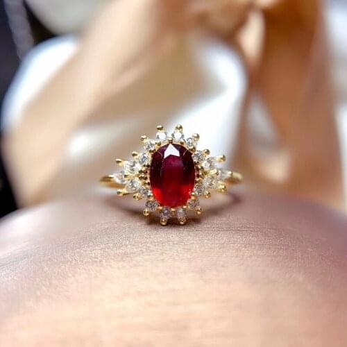 1.06Ct Natural Oval Cuted Ruby Ring for Women Surround Cubic Zicon Engagement Red Gemstone Rings S925 Silver with Yellow Gold