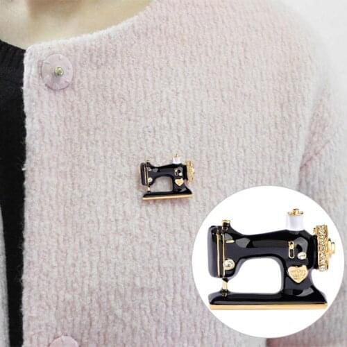 Thimble Needle Thread Seamstress Black Sewing Machine Brooch Women Pin Brooches Enamel Pins Jacket Pin Badge Gift Jewelry
