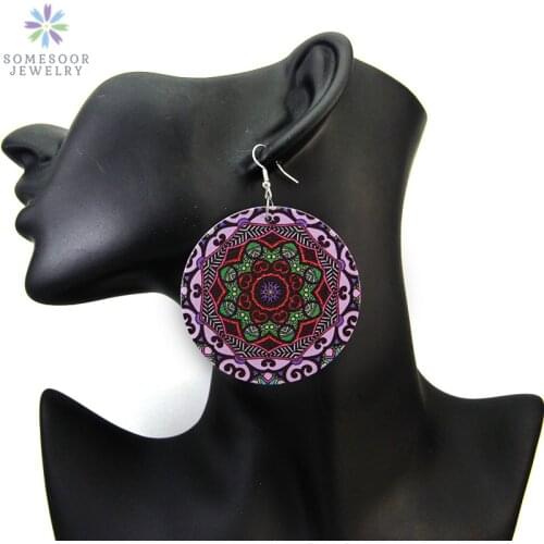 SOMESOOR 6cm Flat Round African Flower Natural Wood Drop Earrings For Women Afrocentric Ethnic Photos Bohemian Jewelry