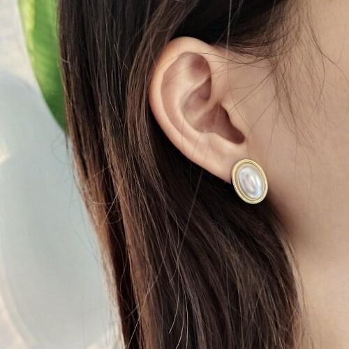 Elegant Womens 100% Authentic 925 Sterling silver Shell Pearl Oval Shape Stud Earrings jEWELRY E164