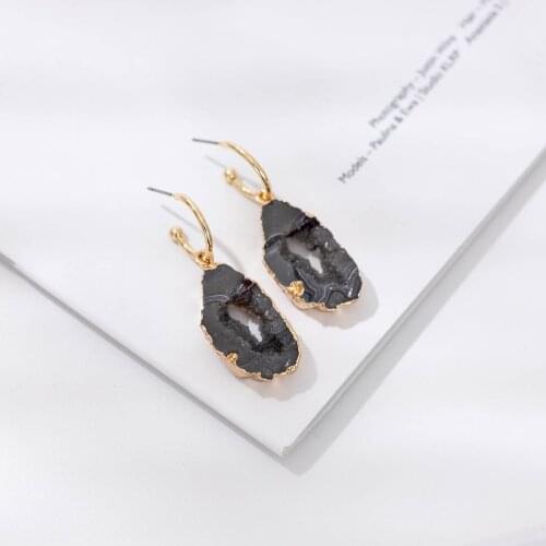 Jaeeyin 2021 New Arrivals Fake Natural Raw Stone Hollow Resin Gold Color Hoop 2 in 1 Black Charming Dangle Statement Earrings