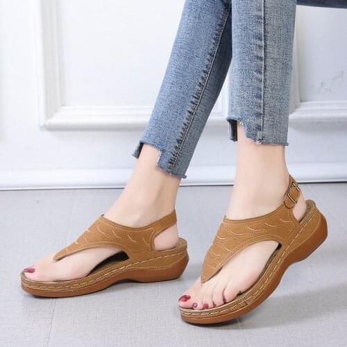 2021 New Womens Sandals Summer Clip Toe Wedges Thong Shoes Platform Buckle Casual Ladies Beach Shoes Rome Sandals Size 35-43