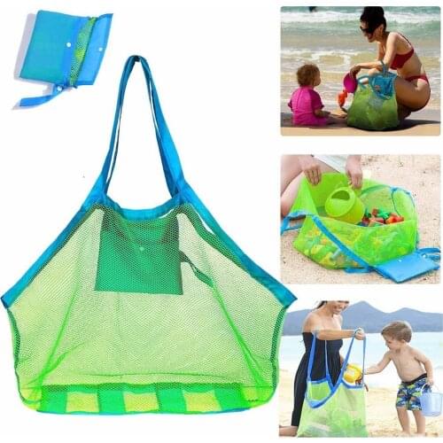 Mesh beach bags, oversized beach bags and handbags, backpacks, toys, towels, sand outside, used to place beach toys