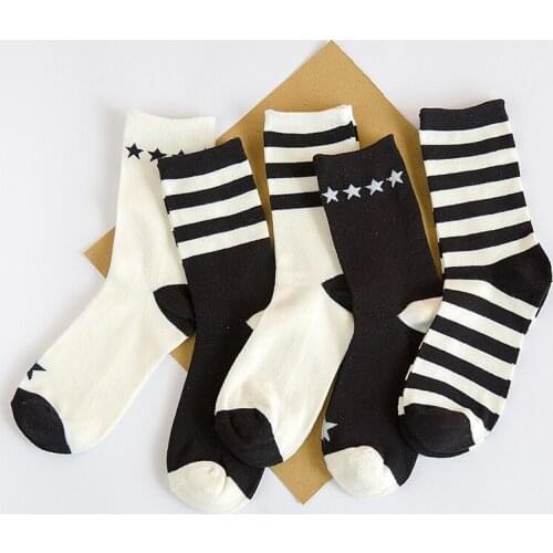 Black and white Stripe Cotton Women Casual Socks streak Creative Fashion ladies Hip Hop star Sock College style Harajuku art Sox