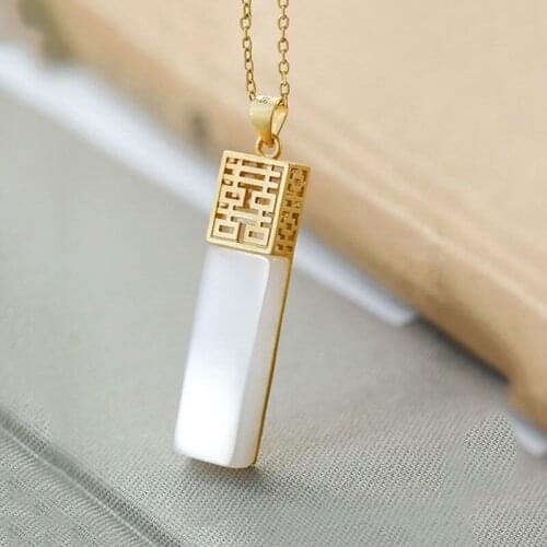 New silver inlaid natural Hetian white jade pendant necklace Chinese style retro palace small group design womens jewelry