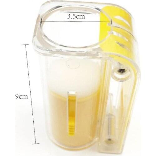 5PCS Beekeeper Tool Bee Queen Marking Catcher Plastic One Handed Marker Bottle Plunger Plush Garden Beekeeper Queen Bee Catcher