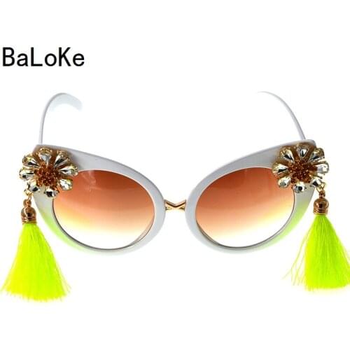 Baroque retro crystals flower sunglasses women brand designer cat eye accessories female vintage sunglass