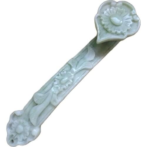 China Lantian jade Ruyi ornaments home crafts, auspicious sign