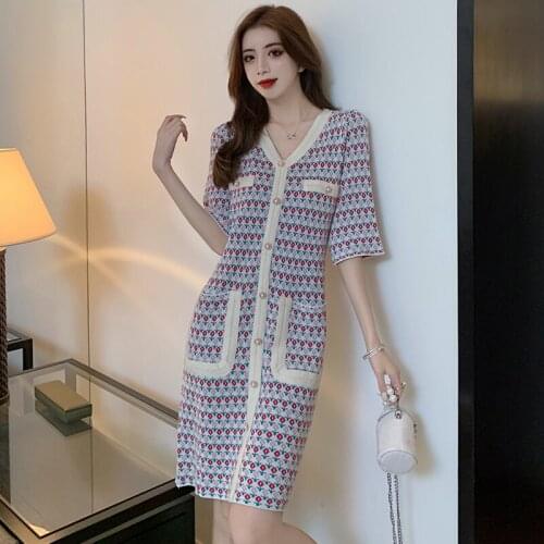 Temperament dress simple V-neck mid-sleeve knitted dress women 2021 summer fashion womens clothing