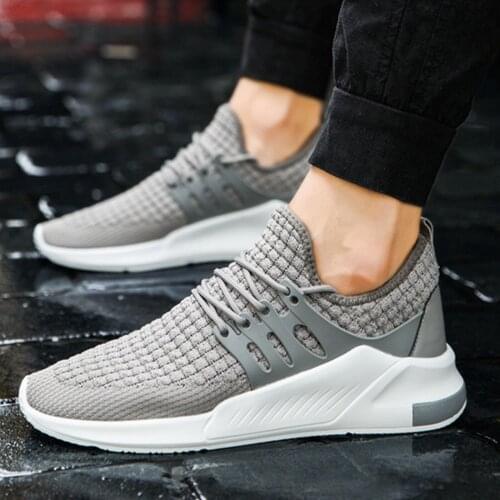 2021 Breathable Running Shoes Flying Woven Mens Shoes Running Shoes Sports Shoes Lace Up Wear-resistant Lightweight Sneakers