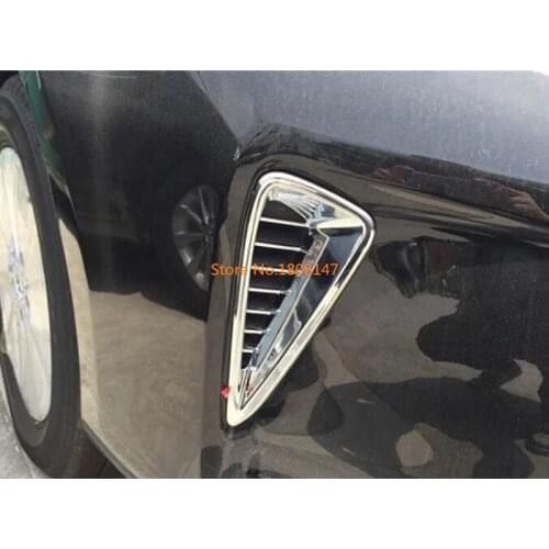 Car detector sticks ABS Chrome Front Side Foliage Leaf Fender Vents Air Outlet lamp trim 2pcs for Toyota Camry 2015 2016 2017