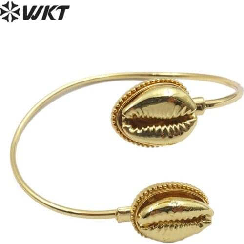 WT-B505 New Design Natural Cowrie Shell Bracelet Double Full Gold Electroplated Cowrie Shell Bracelet Woman Shell Jewelry