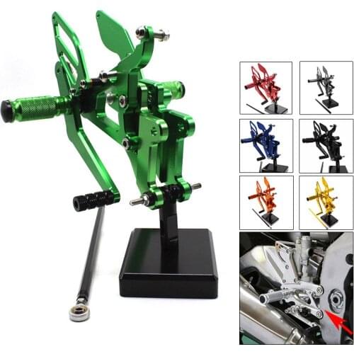 CNC Del Motociclo Pedane Regolabili Posteriori Set Spina Del Piede For Yamaha YZF R6 YZFR6 2003 2004 2005