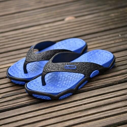 2021 Summer Mens And Womens Outdoor Sandals Slippers Garden Kitchen Bathroom Beach Wear Resistant versa Mens slippers