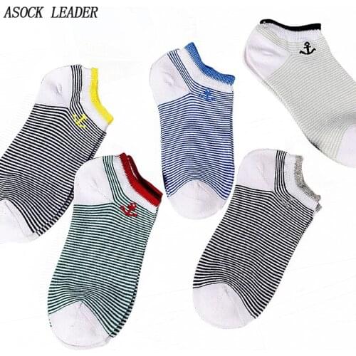 2018 summer new cotton mens socks Deodorant casual fashion color sock Art Pinstriped Socks Mens Gifts socks 5 Pairs/Lot