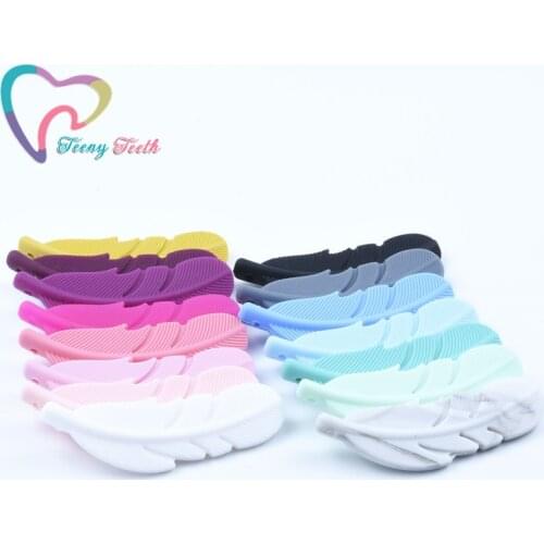 8 PCS Silicone Feather Baby Teether Bead BPA Free DIY Infant Teething Necklace Rodent Pendant Jewelry Nursing Shower Toy