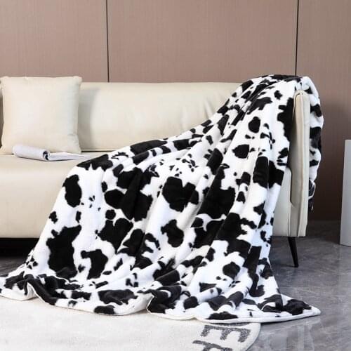 Milk Color Sofa Throw Blanket Super Soft Warm Bedspread Sheet Double-layer Plush Thicken Winter Flannel Blankets For Bed Office
