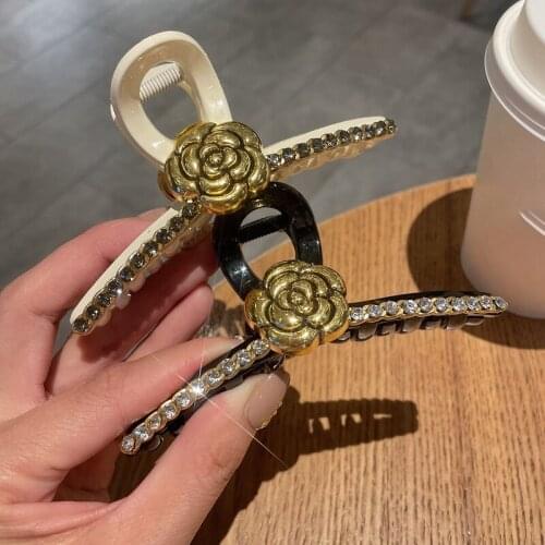 Vintage Camellia Flower Hair Claws Grab Elegant Fashion Hair Grab Hair Clip Shark Clips Large Korean Women Girl Hair Accessoires