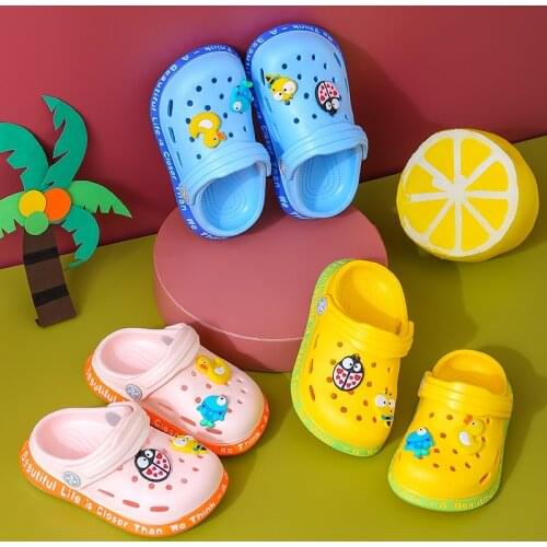 Macroupta Children's Slippers