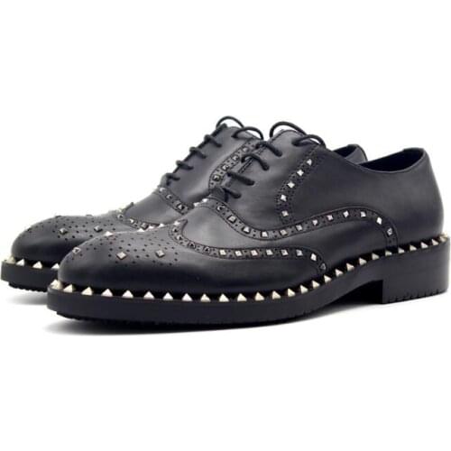 New formal handmade men shoes black wedding shoes for men brogue shoes lace up genuine leather rivet fashion party shoes