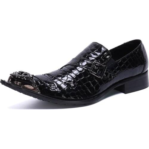 Fashion Mens Shoes New Summer Casual Personality Metal Pointed Classic Retro Leather Black Crocodile Pattern Mens Shoes
