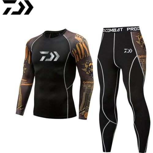 2021 Daiwa Men Thermal Underwear Sets Compression Sweat Quick Dry Thermo Underwear Men Fishing Clothing Sets