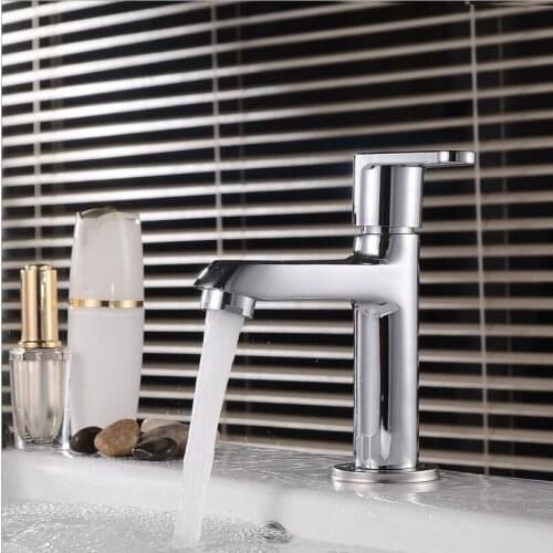 G1 / 2 Brass Single Handle Bathroom Single Cold Taps Chrome Plated Basin Faucet Bathroom Kitchen Deck Mounted Basin Faucet