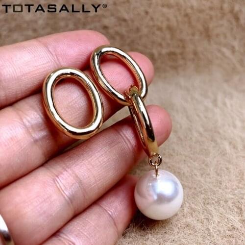 TOTASALLY Designer Women Earrings Fashion Mismatched Chic Earrings Alloy Curb Chain Simulated Pearl Hypoallergic Party Earring