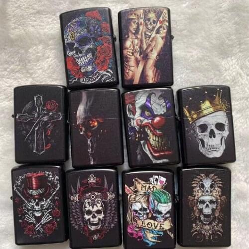 Kerosene Windproof Lighter Metal Fashion Exquisite Skull Figure Grinding Wheel Lighter Cigarette Accessories Men Gift