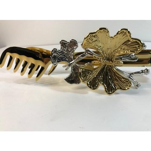 2 Piece Metal Tongs Set Butterfly Design Gold Colour Food Service Kitchen Dinner Table Use Stylish Salad Service