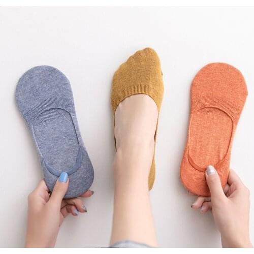 Wholesale Spring Summer Cotton Woman Solid Color Simple Design Low Cut Invisible Silica Gel Antiskid Ease Match No Show Socks