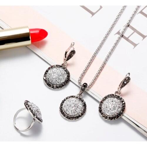 ZOSHI Vintage Gem Jewelry Set Women Jewelry Sets Antique Silver Color Chains Broken Stone Round Stone Pendant Necklace Sets