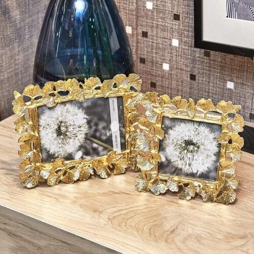 European Metal Photo Frame Ginkgo Biloba Decorative Frames for Pictures Office Desktop Decoration Creativity Modern Ornaments