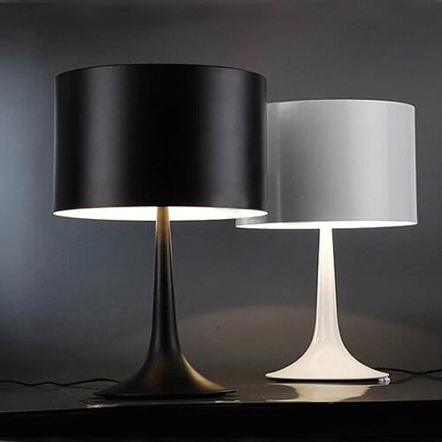 Classic Italy Design Popular Bedroom Bedside Metal Table Lamp Black Or White E27 Lighting For Living Room Table Lamp