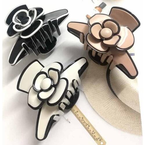 New Acrylic Hair Claw Large Camellia Grab Hair Clip Elegant Delicate Hairpin Korean Women Girl Headdress Crab Hairgrip Barrettes