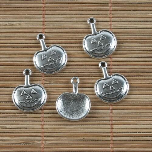 10pcs Tibetan silver color smile face design Charms h0194