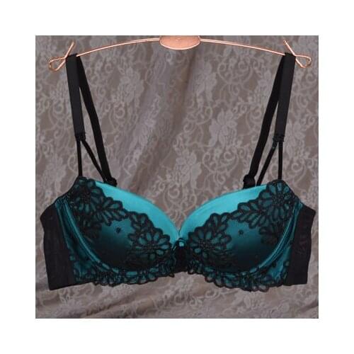 Fashion underwear thick 3/4 cup thin underside satin closing burst milk gather sexy bra