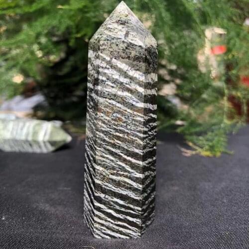 1pc Natural Stone Crystal Point Green Zebra Stripes Healing Obelisk Quartz Wand Tower For Home Decor Reiki Stone Pyramid gift