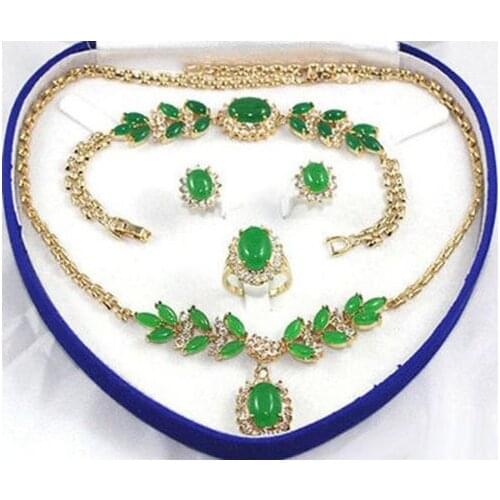 Green Jade Golden Link Crystal Pendant Necklace Bracelet Earrings Ring Set
