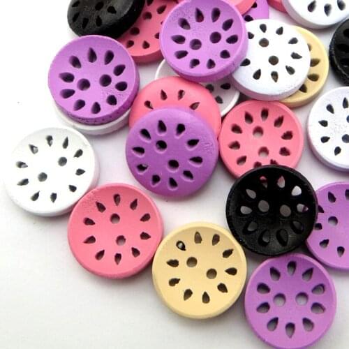 50PCS Wood Carbing Flower Button Flower Painting Wooden Buttons Coat Boots Sewing Clothes Accessory Garment Fits MCB-1020